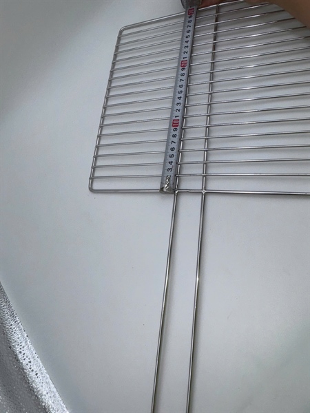Vỉ Nướng Inox Có Tay Cầm – Vuông 30cm x 30cm 3