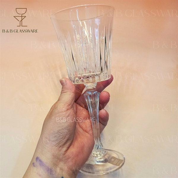Ly RCR Lead-Free Crystal Coupe Vuông - ảnh 2